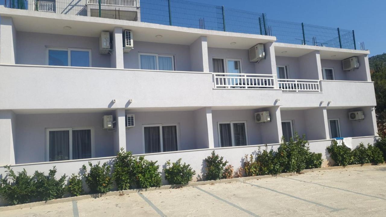 Apartments Capeta נאום מראה חיצוני תמונה